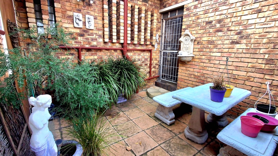 2 Bedroom Property for Sale in Sasolburg Ext 11 Free State